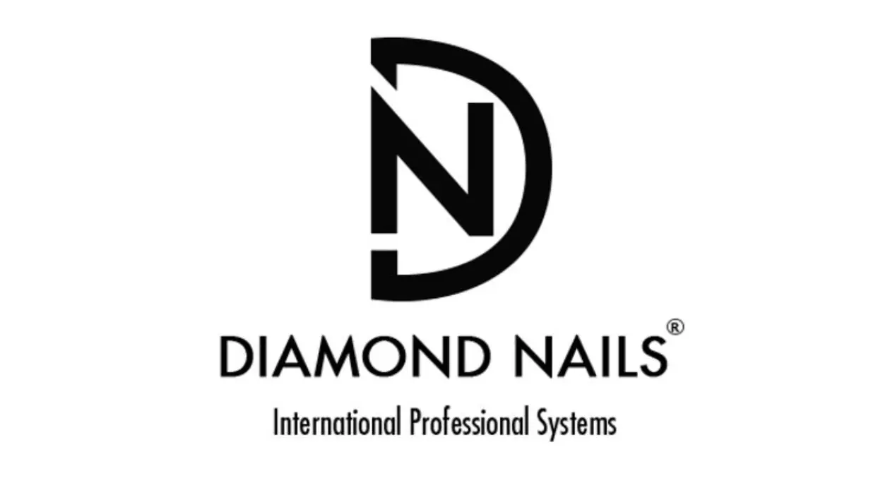 Cum să obții un look de lux impecabil cu Diamond Nails?