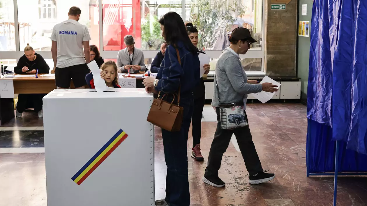 O femeie a dărâmat un calorifer într-o secție din Mamaia, după ce s-a certat cu membrii secției de vot