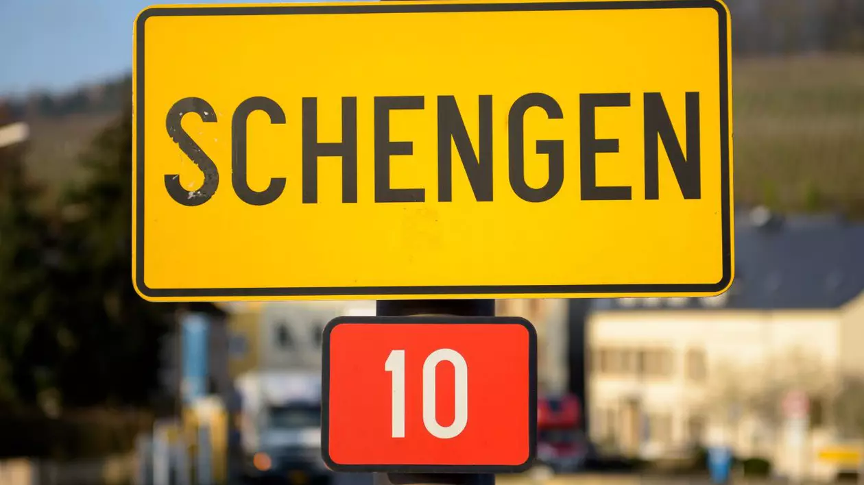 Suedia suspendă spațiul Schengen, începând de luni. Sfaturile MAE pentru românii care călătoresc în țara nordică