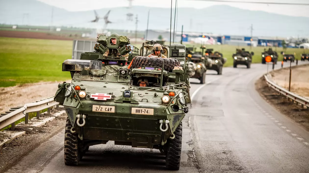 Peste 350 de soldați americani și 80 de vehicule ale armatei americane, majoritatea avioane Stryker, au început un „marș de cavalerie” de 400 de kilometri prin România, sub acoperirea Forțelor Aeriene Americane, pentru a da startul unor exerciții multinaționale în România, miercuri, 13 mai 2015