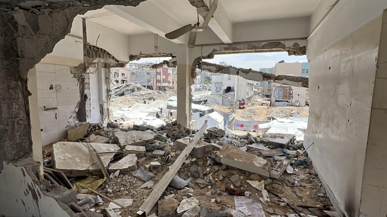 Momentul în care Spitalul European din Gaza este atacat. 16 oameni au murit și alți zeci au fost răniți: „Nu stim dacă mai apucăm evacuarea”| VIDEO