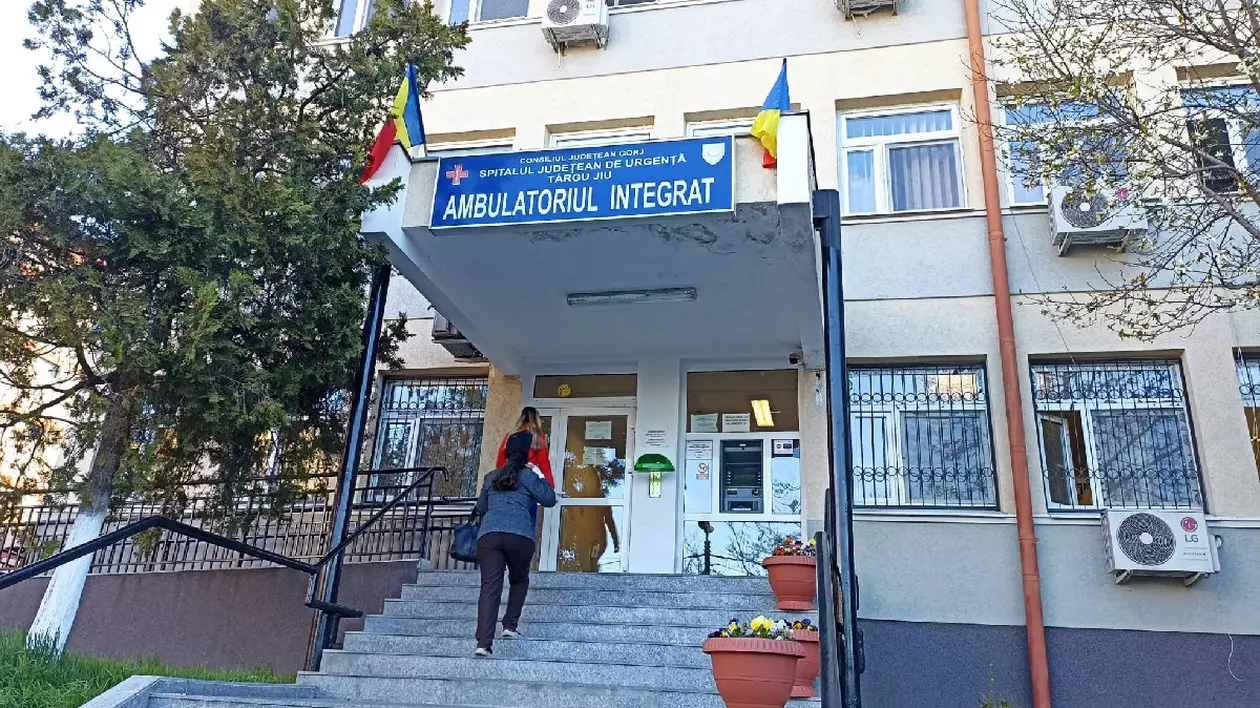 O fetiță de 3 ani a murit la Spitalul din Târgu Jiu, iar medicii cred că a înghițit medicamentele surorii sale, care are autism