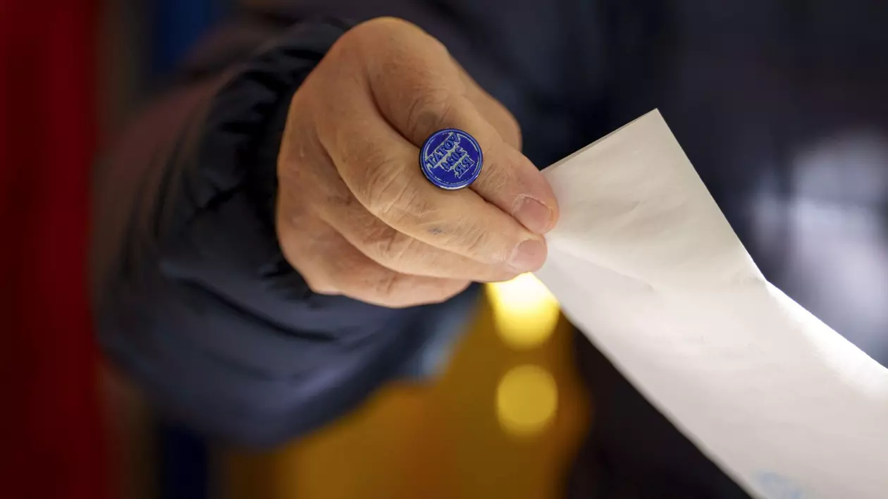 Mai multe secții de votare din Ilfov au rămas fără buletine de vot cu mai bine de o oră înainte de închiderea urnelor