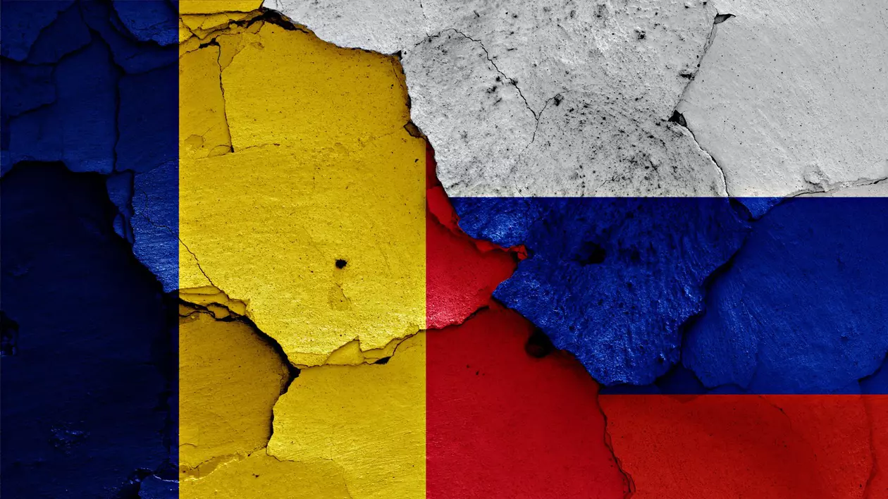 Steagurile suprapuse ale României și Rusiei. Imagine cu caracter ilustrativ Foto: Profimedia