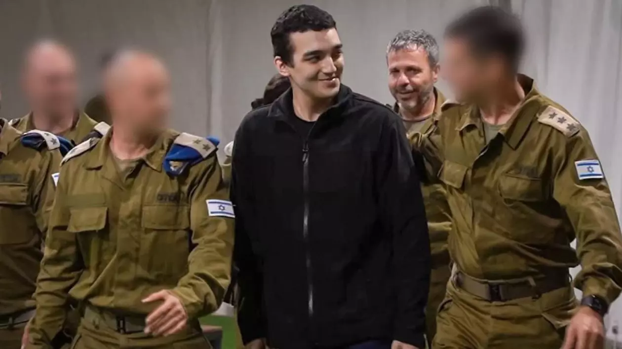 Ultimul ostatic american cunoscut din Gaza a fost eliberat de Hamas: „Totul e bine acum. Ești acasă” | VIDEO