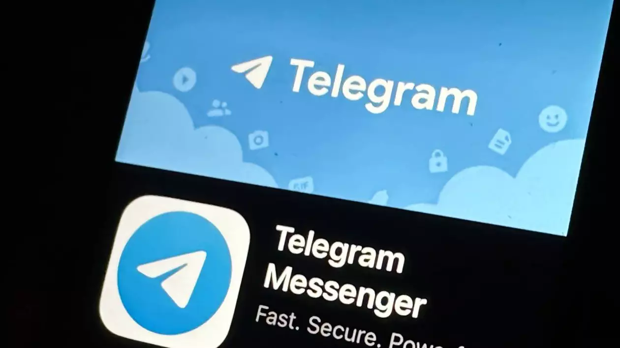 Aplicația Telegram, instalată pe un telefon mobil.