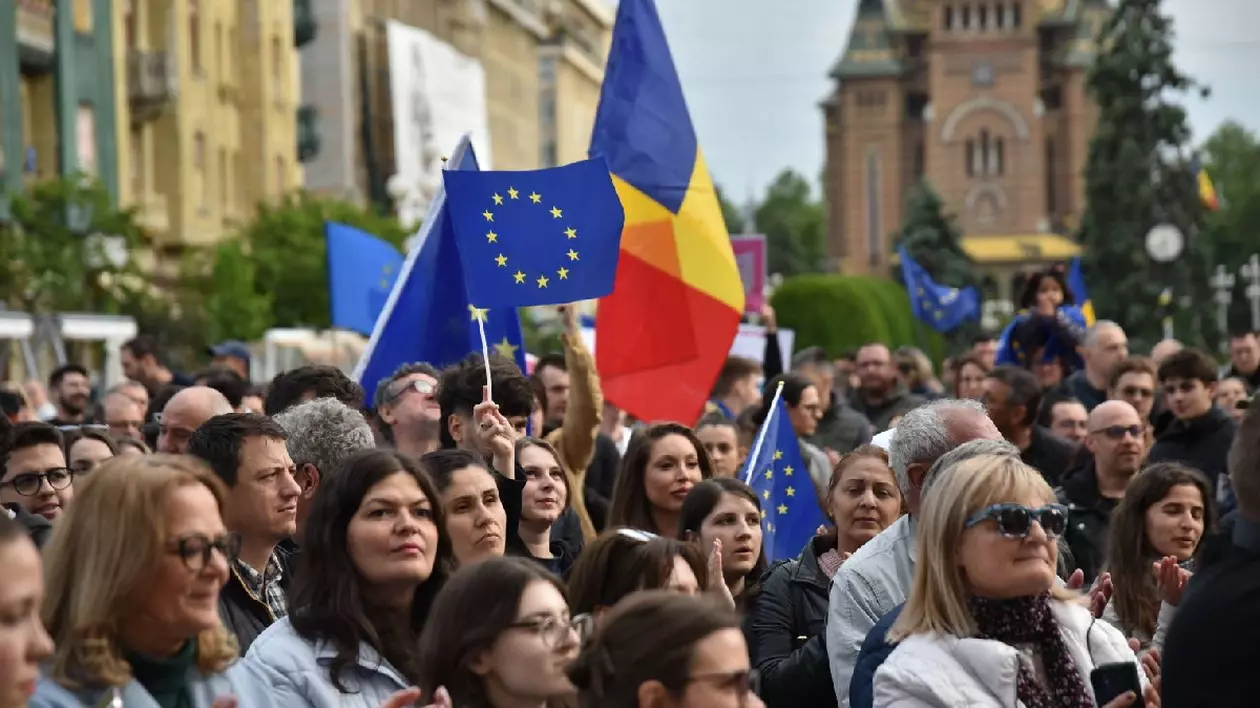 Mitinguri pro-Europa în Cluj și Timișoara, în ultima zi de campanie: „Pe noi ne interesează şi bananele şi blugii”