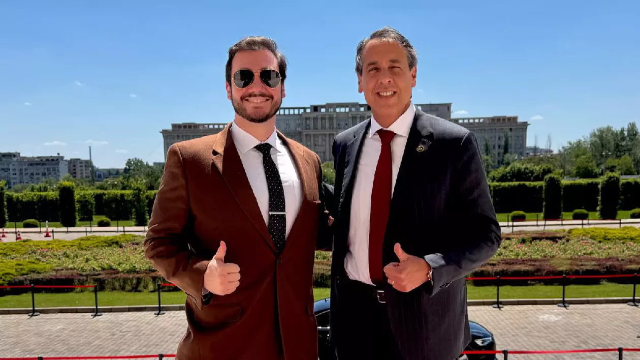 Omul lui Trump în Groenlanda, Tom Dans, a venit în România ca să-l ajute pe Călin Georgescu să câștige „această luptă”