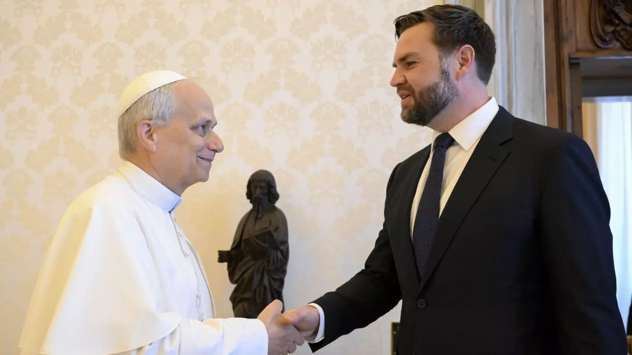 Donald Trump l-a invitat pe Papa Leon al XIV-lea la Casa Albă