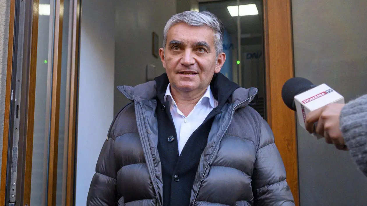 Percheziţii DNA la Primăria Sinaia. Primarul Vlad Oprea, bănuit că a încălcat condiţiile controlului judiciar