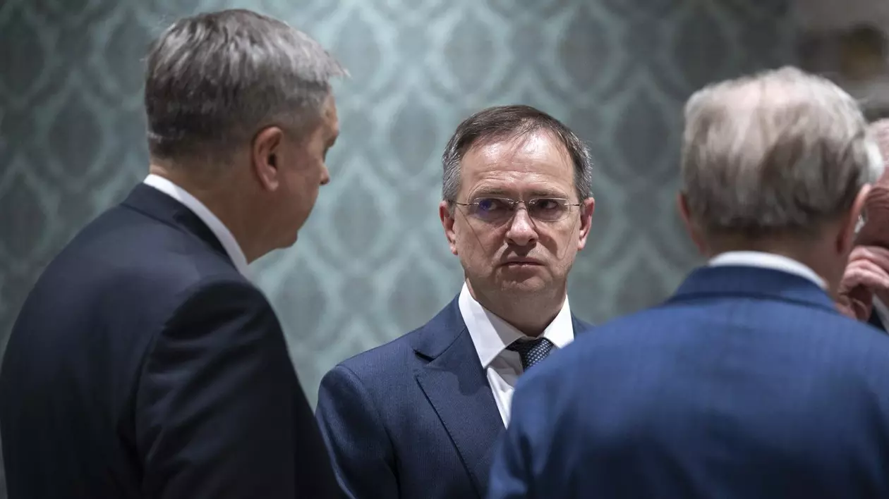 Principalul negociator al Kremlinului inventează citate din Bismarck și Napoleon pentru a crește poziția Rusiei în negocierile cu Ucraina
