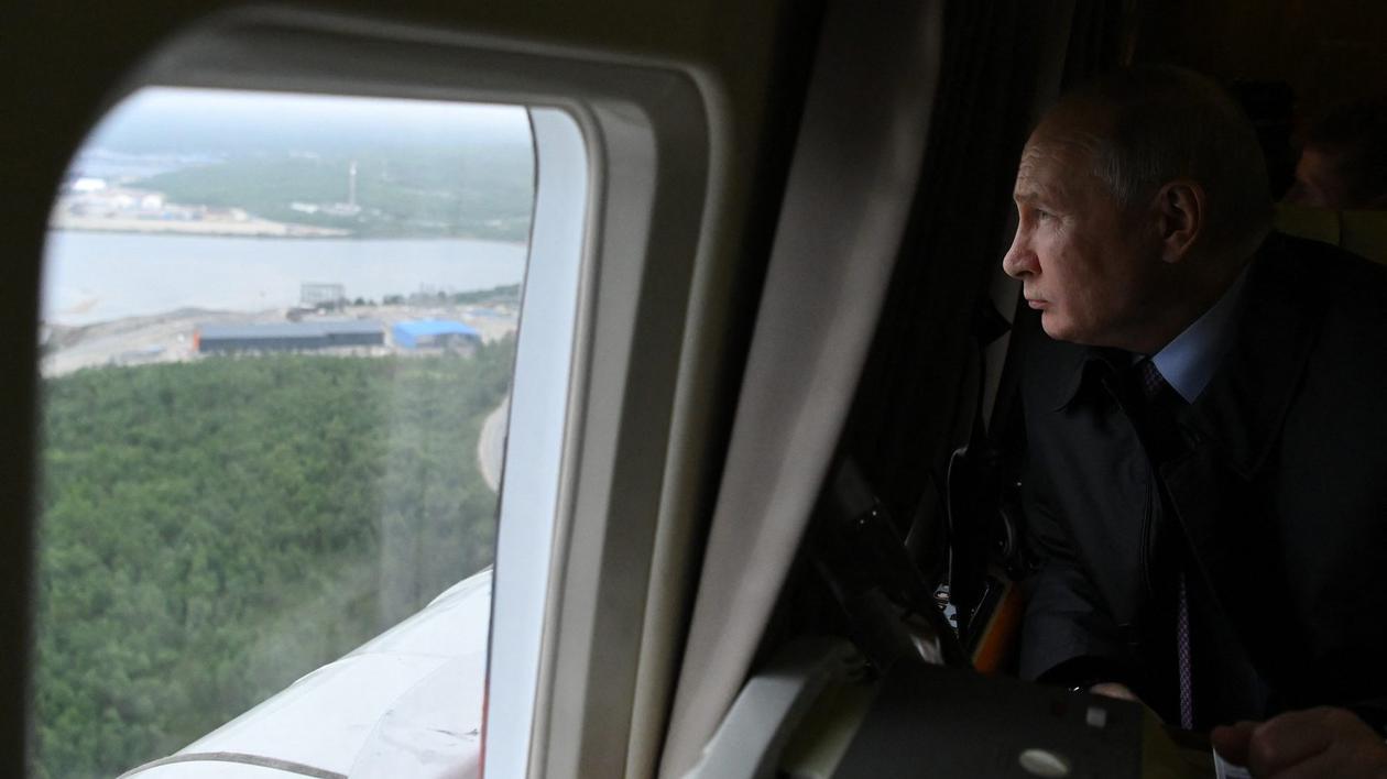 Elicopterul în care zbura Vladimir Putin a fost prins în „epicentrul respingerii unui atac ucrainean cu drone”