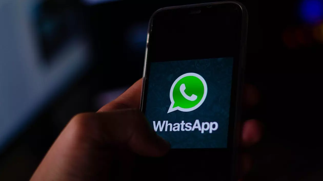 AUR s-a mobilizat într-un grup Whatsapp de pe care comunică încontinuu că suspectează fraudă electorală