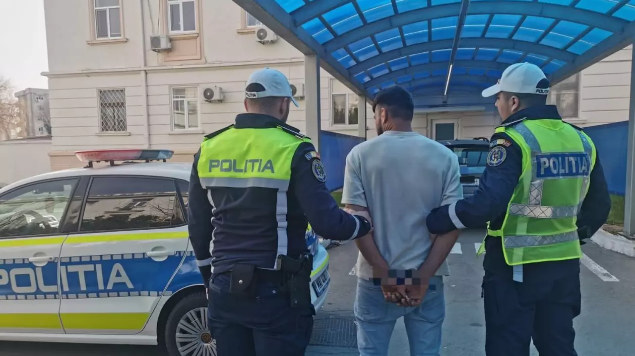 Atac cu cuțitul pe o stradă din Constanța. Atacatorul a fugit cu o mașină, dar a fost prins