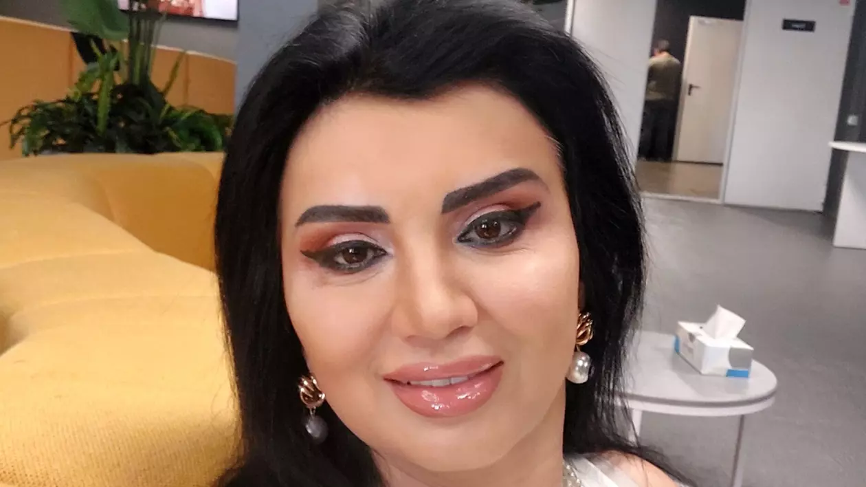 Scrisoarea emoționantă a Adrianei Bahmuțeanu pentru fiul ei: „Dacă te-ai întrebat vreodată de ce nu am fost la ziua ta, e pentru că nu aveam voie”