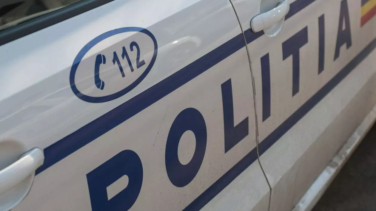 Poză cu o mașină a Poliției Române