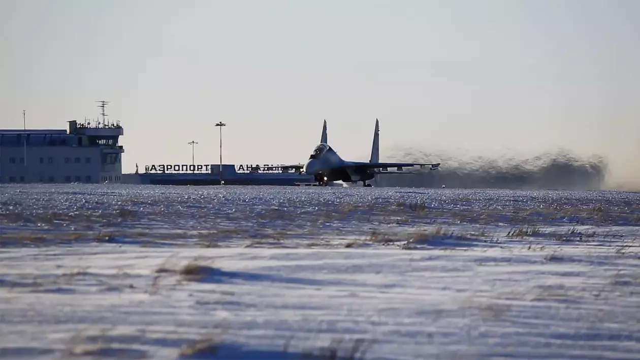 Bombardier Tu-95MS surprins lângă aeroportul din Anadîr, în Orientul Îndepărtat Foto: Profimedia