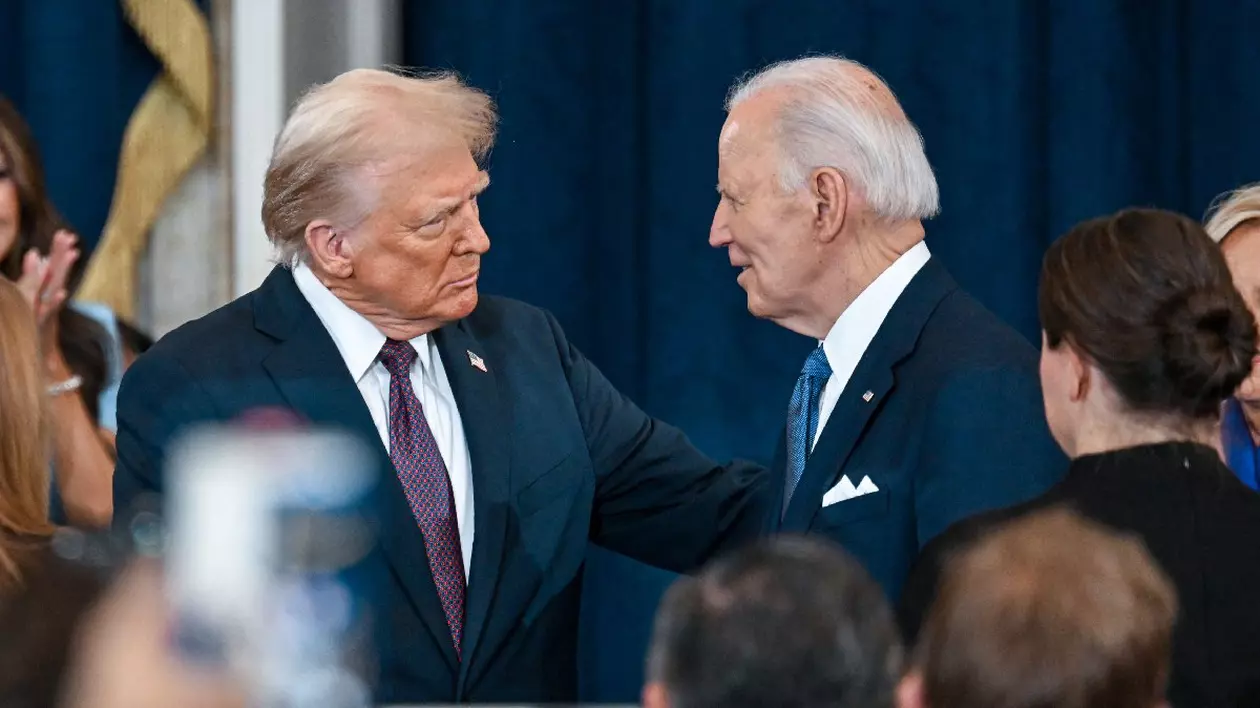 Președintele ales Donald J. Trump și președintele Joe Biden asistă la inaugurarea lui Donald Trump ca al 47-lea președinte al Statelor Unite, care are loc în Capitol Rotunda din clădirea Capitoliului SUA din Washington, D.C., luni, 20 ianuarie 2025.