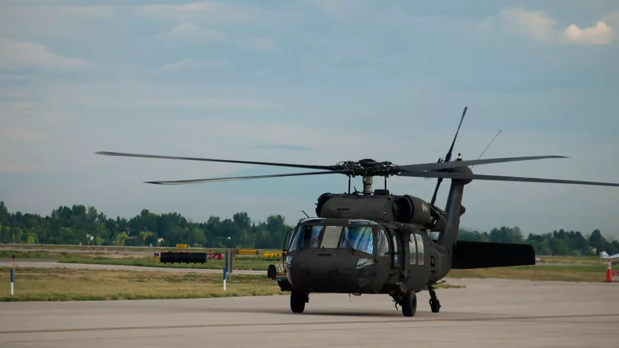 Poză cu un elicopter Black Hawk