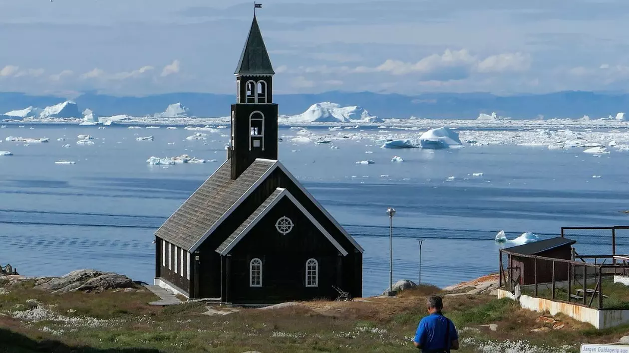 Ghețarii Ilulissat din Groenlanda, în fiordul Disco Bay, vestul Groenlandei