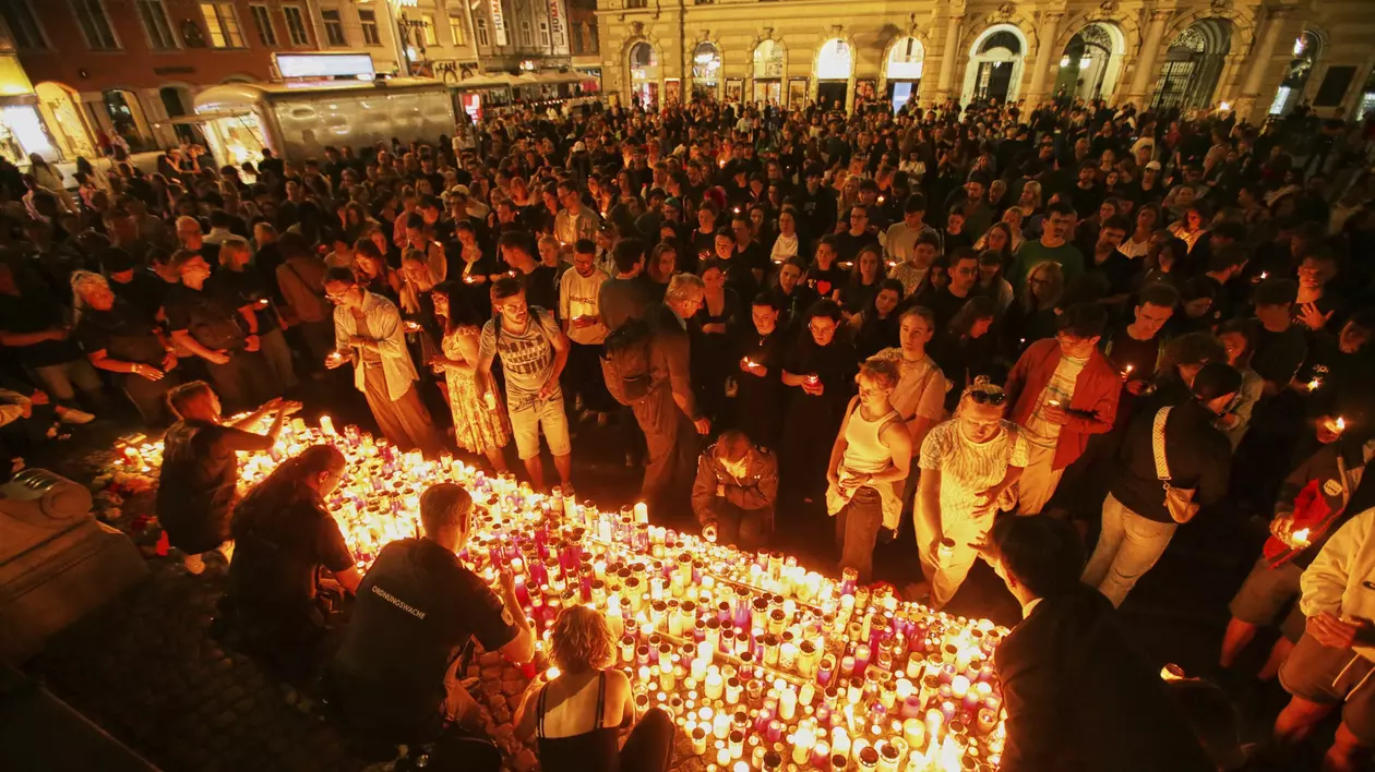 Masacrul de la școala din Graz: „Fiul meu a scăpat prefăcându-se mort”
