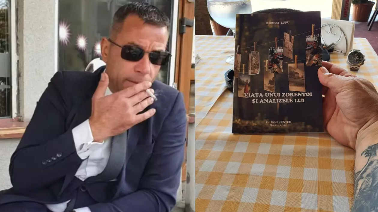 Un bărbat îmbrăcat în costum bleumarin și cămașă albă, cu ochelari la ochi și țigară în gură. În dreapta, o carte, pe o față de masă in carouri