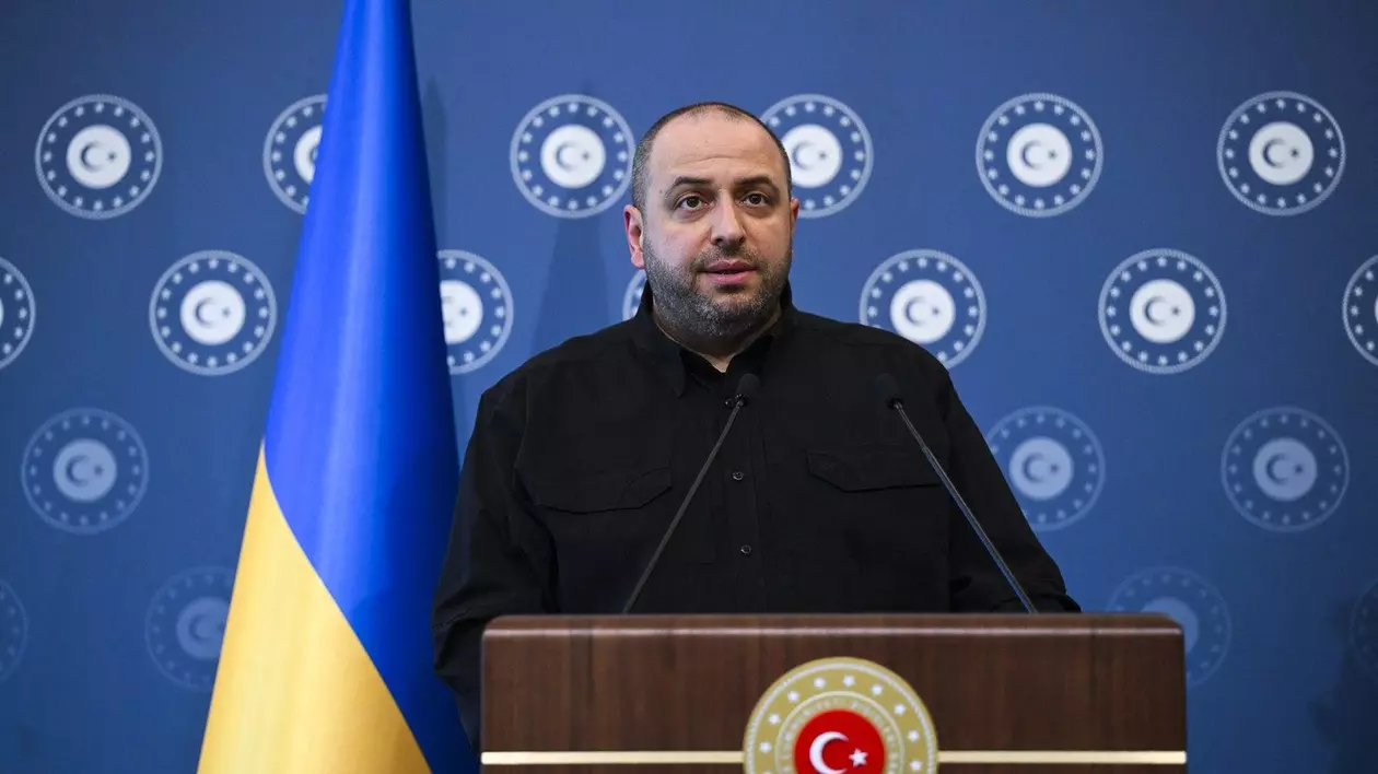 Rustem Umerov, într-o conferință de presă, la Istanbul Foto: Profimedia