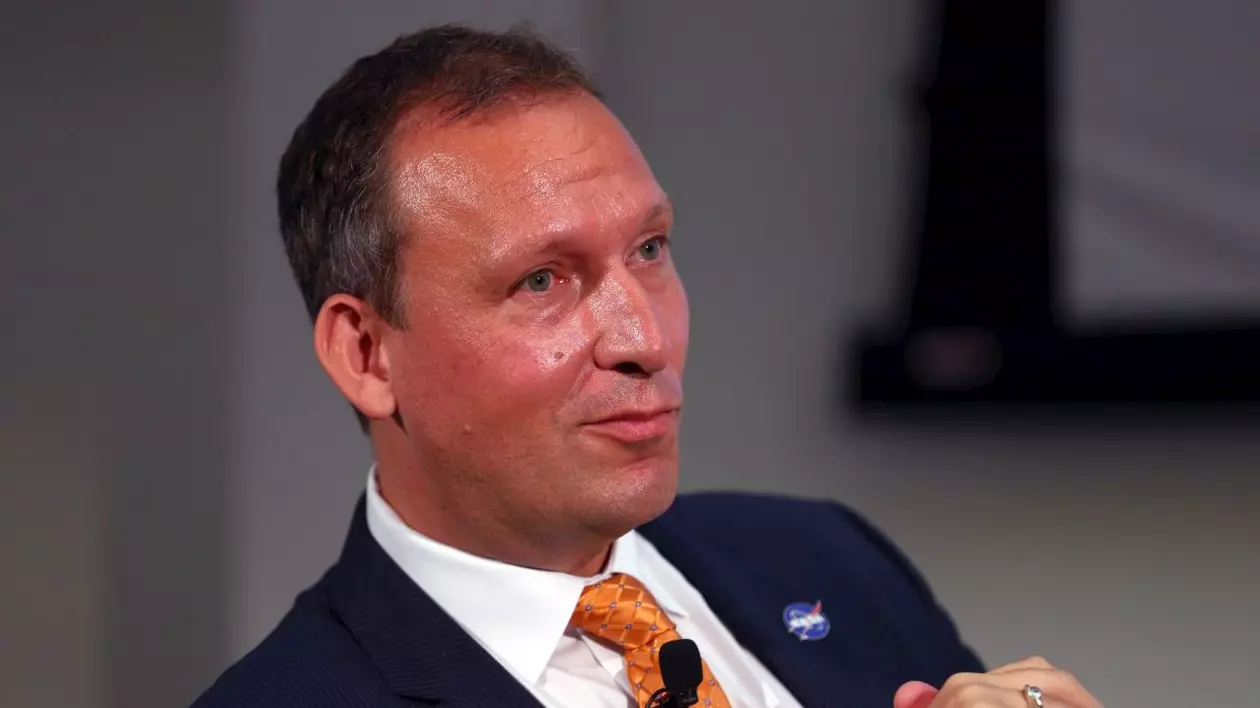 Thomas Zurbuchen este un astrofizician elvețiano-american, fost șef al departamentului științific al NASA între 2016 și 2022, unde a coordonat cele mai importante misiuni spațiale ale agenției