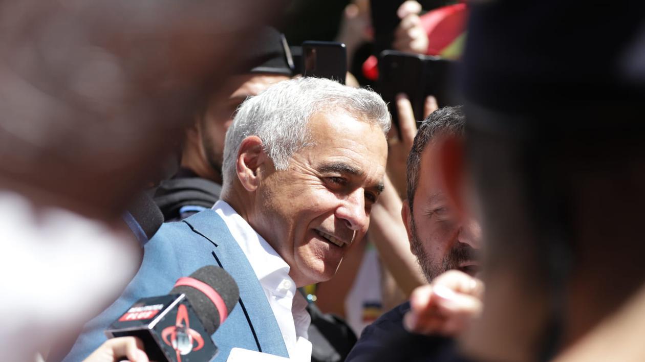 C&#259;lin Georgescu, ars la buzunar cu 200.000 dei pentru &icirc;nc&#259;lcarea legii. Topul amenzilor date de AEP politicienilor &#537;i partidelor &icirc;n 2024 &#537;i 2025