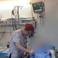 Familia unui pacient al Spitalului Județean Bacău acuză medicii că au ținut secret, timp de două săptămâni, un focar de coronavirus. Două secții au fost închise