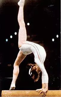 nadiacomaneci.com (3)