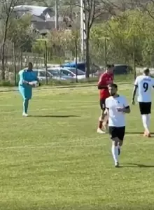 Portarul de la Atletico Monor din Liga 4 a dat gol de la 90 de metri în meciul cu Viitorul Livezile, în Bistrița-Năsăud