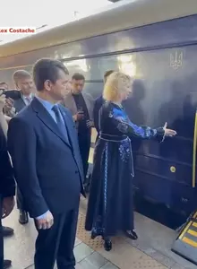 Nicușor Dan a ajuns cu trenul la Kiev pentru summitul Ucraina - Europa de Sud-Est. Cine l-a așteptat în gară