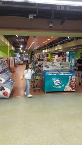 iulia albu piata (1)