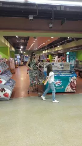 iulia albu piata (3)