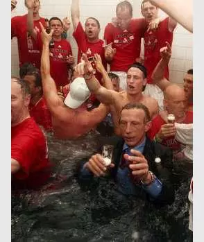 Christoph Daumîn piscină cu jucătorii de la FC Koln