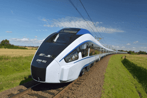„Era mai bun trenul vechi, era răcoare”. Pasagerii unui tren PESA au fost sufocați de căldură pe ruta București-Constanța