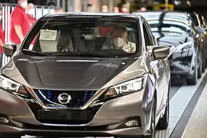 Gigantul auto îndrăgit de români are mari probleme financiare! Șefii dau afară 20.000 de oameni și închid 7 fabrici