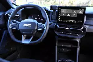 Dacia a fost detronată pe piața auto din România! Cele două mașini care sunt mai ieftine decât Duster în 2025
