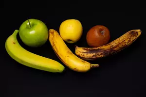 De ce unele fructe se coc mai repede lângă banane