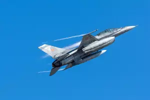 Care sunt performanțele unui F-16. Cât de bun este avionul din dotarea Forțelor Aeriene Române