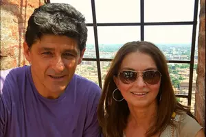 Ce finețe, ce femeie tânără și frumoasă! Cine este și cum arată discreta soție a lui Miodrag Belodedici, femeia care nu face un secret din faptul că î...