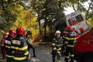 Breaking tragic în România: microbuzul în care se afla acum câteva minute echipa de fotbal din București, accident mortal! Câți morți și câți răniți s...