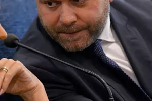 Ce salariu COLOSAL primește Ciprian Ciucu la Primărie! Suma oficială, până la ultimul leu! ⚡ WOW, este mult, mult peste așteptări!