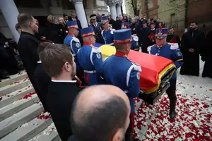 Ultima Oră! A venit Salvarea la înmormântarea lui Mircea Lucescu! Ce s-a întâmplat