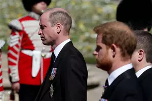 Ce au discutat prinții William și Harry după înmormântarea bunicului lor. Credeau că nu îi aude nimeni. VIDEO