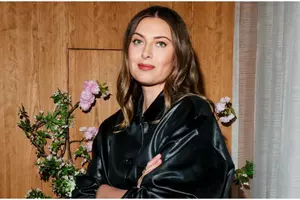 Cum a apărut Maria Sharapova în tribunele de la Roland Garros. A uimit pe toată lumea