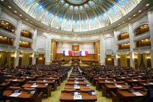 Incredibil, dar adevărat: România nu are lege pentru anticipate. Cu ăștia defilăm până în 2028