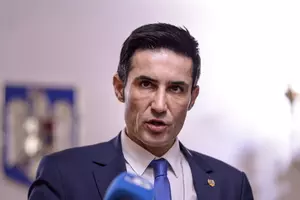 E breaking news-ul care dă totul peste cap în politică! Nu Sorin Grindeanu, ci Claudiu Manda, numărul 2 din PSD, face anunțul despre care vorbesc acum...