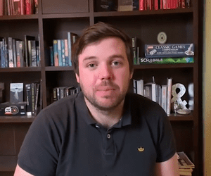 Britanic prioritizat pentru vaccinare fiindcă figura în sistem cu o înălțime de 6,2 centimetri și datele arătau că este obez